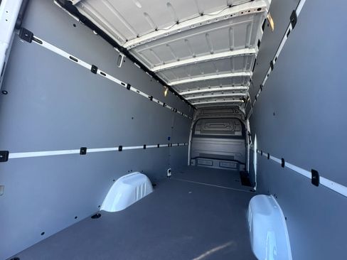 Used 2026 Mercedes-Benz Sprinter 2500 image 15