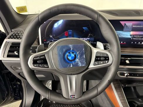 New 2026 BMW X5 xDrive50e image 11