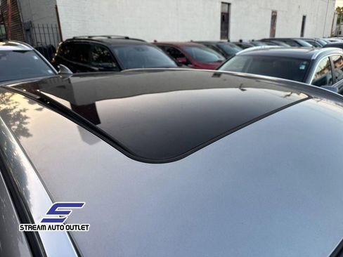 Used 2023 Genesis GV70 2.5T w/ Advanced Package image 11