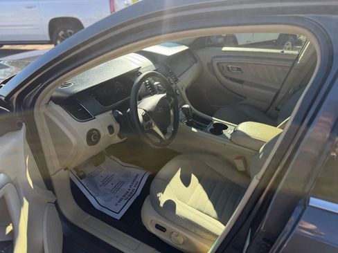 Used 2015 Ford Taurus SE image 19