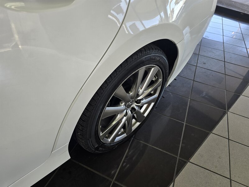 Used 2015 Lexus GS 350 AWD w/ Premium Package image 36