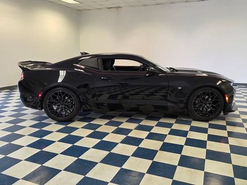 Used 2021 Chevrolet Camaro LT w/ RS Package RWD image 9