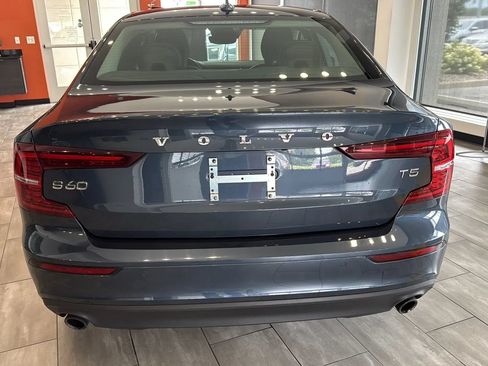 Used 2020 Volvo S60 T5 Momentum FWD image 6