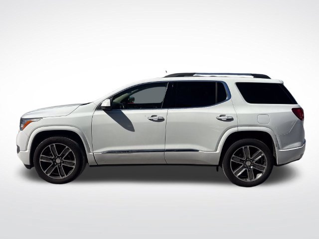 Used 2019 GMC Acadia Denali w/ Technology Package FWD image 3