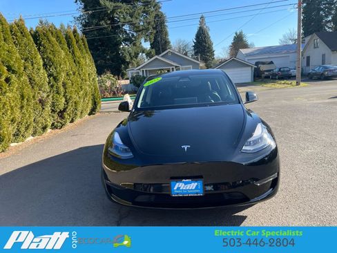Used 2023 Tesla Model Y Long Range image 17