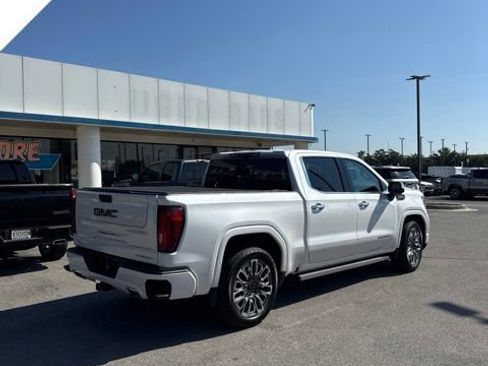 Used 2024 GMC Sierra 1500 Denali Ultimate AWD/4WD image 5