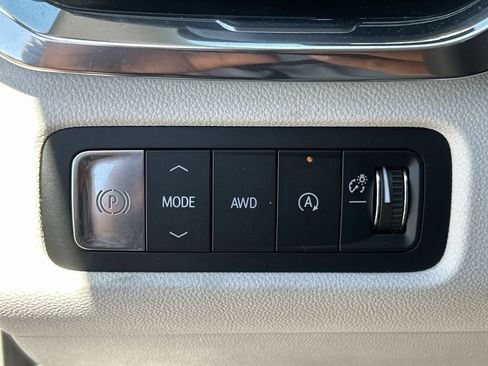 New 2026 GMC Acadia Denali w/ Super Cruise Package AWD/4WD image 13
