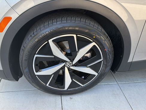 Used 2023 Volkswagen ID.4 Pro S RWD image 11