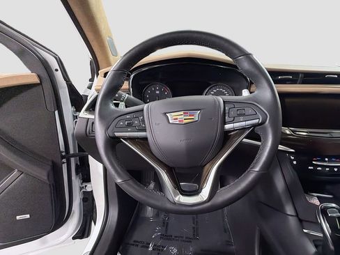 Certified 2024 Cadillac XT6 Sport w/ Platinum Package AWD/4WD image 14