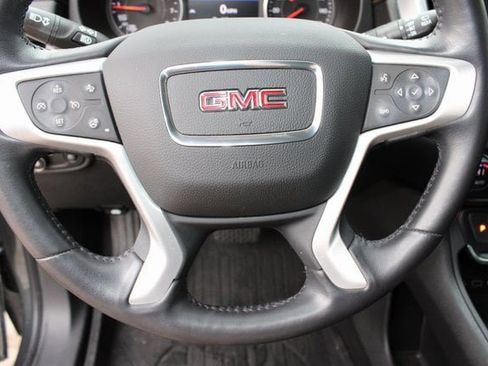 Used 2021 GMC Terrain SLT w/ Elevation Edition image 11