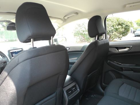 Used 2023 Ford Edge SE w/ Black Appearance Package AWD/4WD image 13