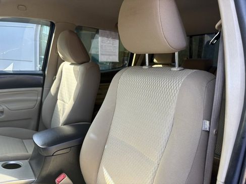 Used 2015 Toyota Tacoma PreRunner image 15