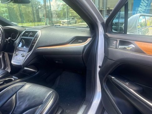 Used 2019 Lincoln MKC Reserve w/ MKC Climate Package AWD/4WD image 21