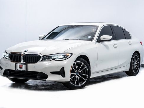 Used 2020 BMW 330i xDrive Sedan w/ Convenience Package image 1