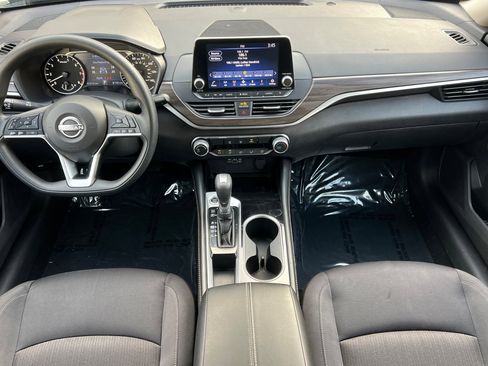 Certified 2023 Nissan Altima 2.5 SV image 14