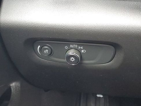 Certified 2023 Chevrolet Traverse LT FWD image 20