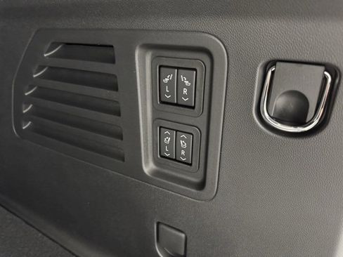 New 2026 Chevrolet Traverse RS image 39