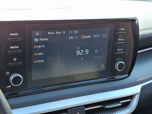 Used 2021 Kia K5 LXS image 17