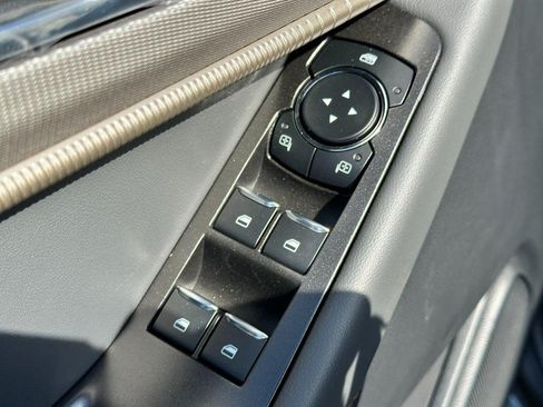New 2026 Ford Explorer Active RWD image 9
