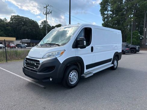 Used 2025 RAM ProMaster 2500 w/ U-Haul Equipment Group FWD image 2