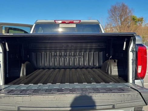 Used 2024 GMC Sierra 1500 Denali w/ Technology Package image 12
