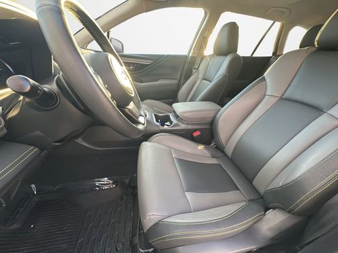 Used 2025 Subaru Outback Onyx Edition XT w/ Popular Package #2 image 12