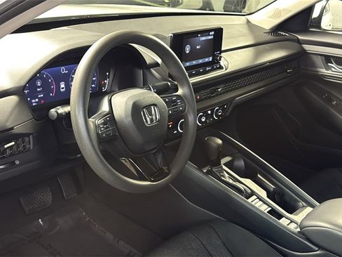 Used 2023 Honda Accord EX image 26