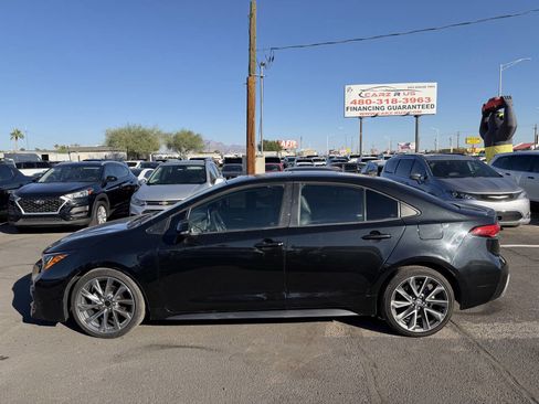 Used 2020 Toyota Corolla XSE image 5