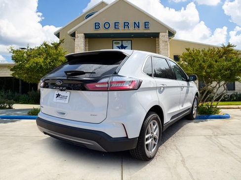 Used 2024 Ford Edge SEL AWD/4WD image 5