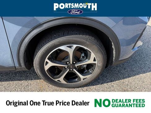 Used 2025 Ford Escape ST-Line Select w/ Tech Pack #2 AWD/4WD image 36