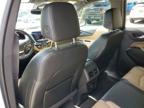 Used 2023 Chevrolet Equinox Premier FWD image 12