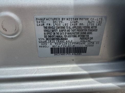 Used 2025 Nissan Versa SV FWD image 28