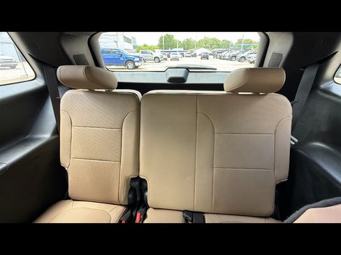 Used 2023 Chevrolet Traverse Premier w/ LPO, Floor Liner Package AWD/4WD image 24