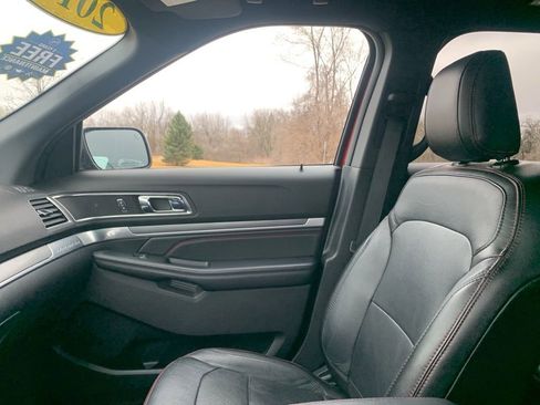 Used 2018 Ford Explorer Sport w/ Equipment Group 401A image 26