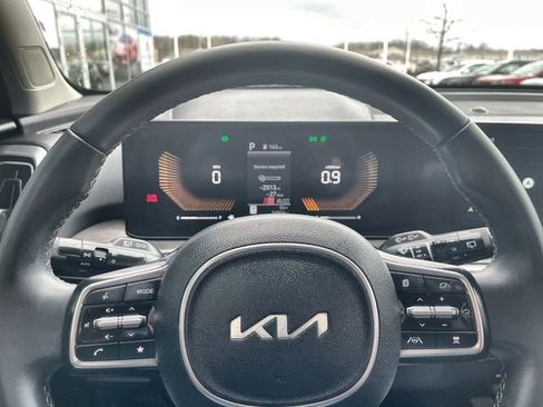 Used 2024 Kia Sorento X-Line EX image 11