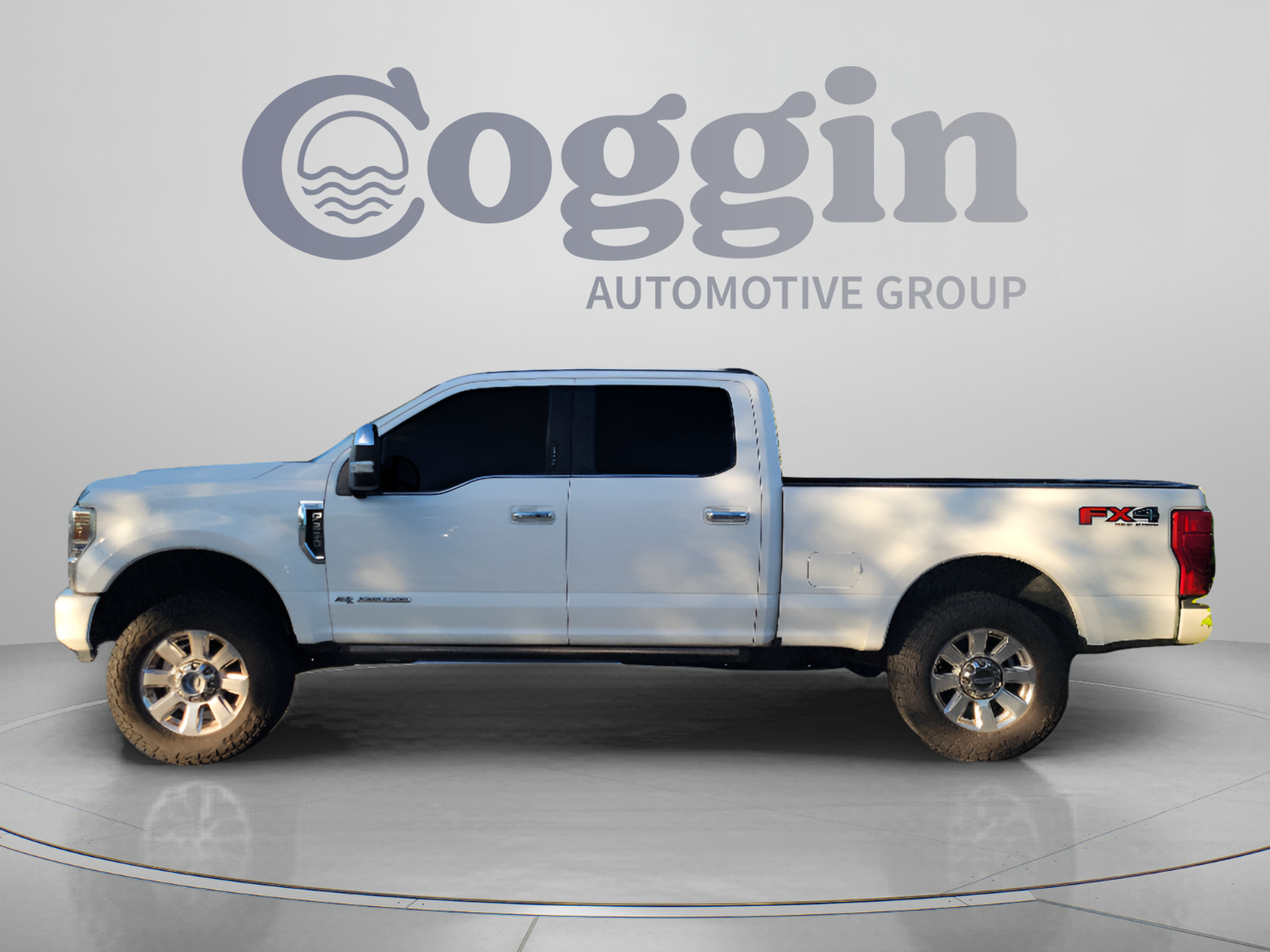 Used 2021 Ford F250 Platinum w/ FX4 Off-Road Package AWD/4WD image 2