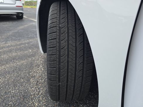 Used 2016 Hyundai Elantra Sport FWD image 29