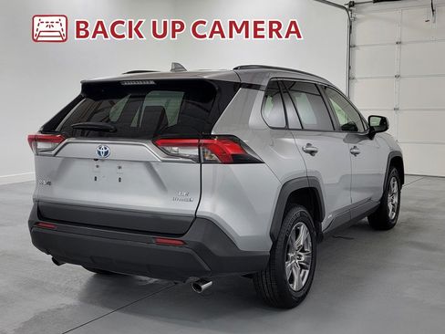Used 2023 Toyota RAV4 LE AWD/4WD image 9