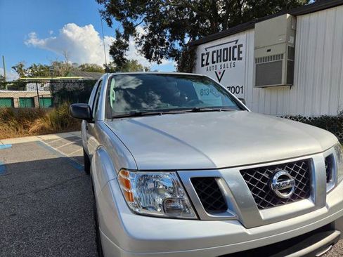 Used 2016 Nissan Frontier Desert Runner image 2