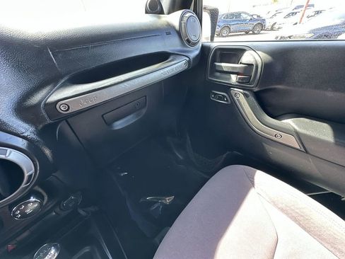 Used 2013 Jeep Wrangler Unlimited Sport image 26
