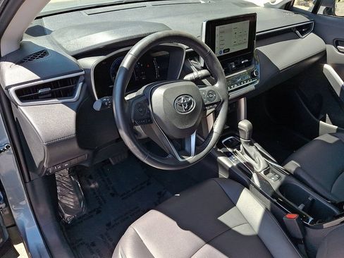 Used 2023 Toyota Corolla Cross XLE w/ Convenience Package AWD/4WD image 26