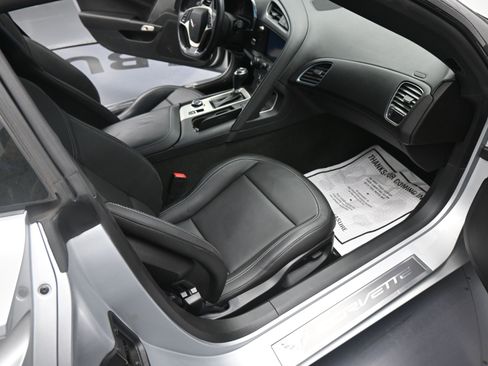 Used 2016 Chevrolet Corvette Stingray Coupe w/ Carbon Flash Badge Package image 16