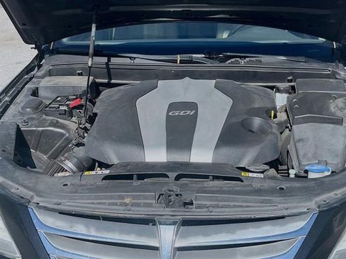 Used 2014 Hyundai Genesis 3.8 image 29