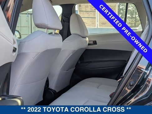 Used 2022 Toyota Corolla Cross L image 14