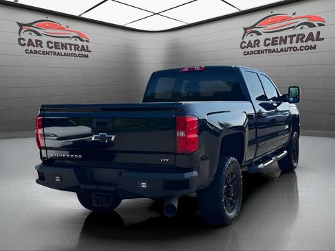 Used 2019 Chevrolet Silverado 2500 LTZ w/ Duramax Plus Package image 5