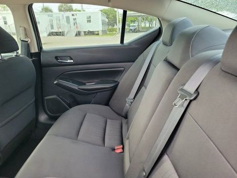 Used 2020 Nissan Altima 2.5 S FWD image 10