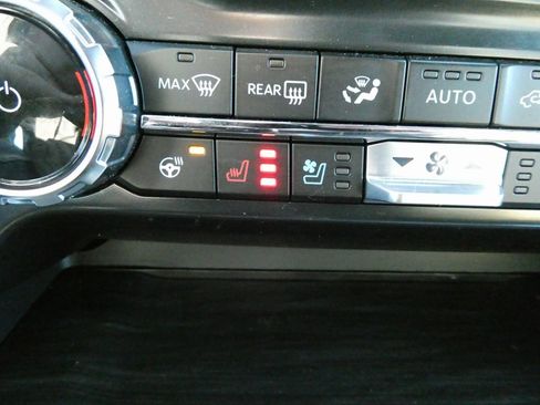 Used 2024 Ford F150 Lariat image 28