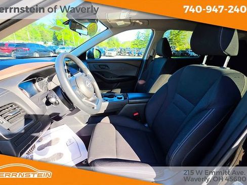 Used 2023 Nissan Rogue S AWD/4WD image 22