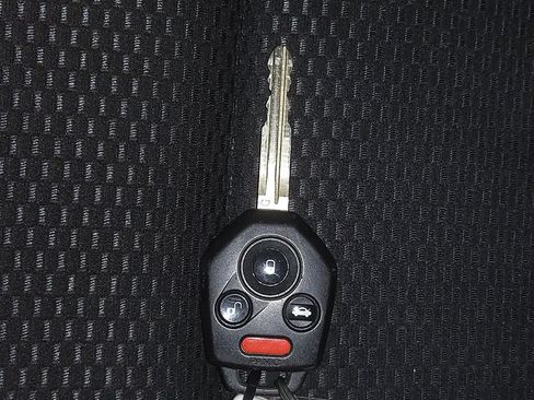 Used 2017 Subaru Outback 2.5i Premium image 32