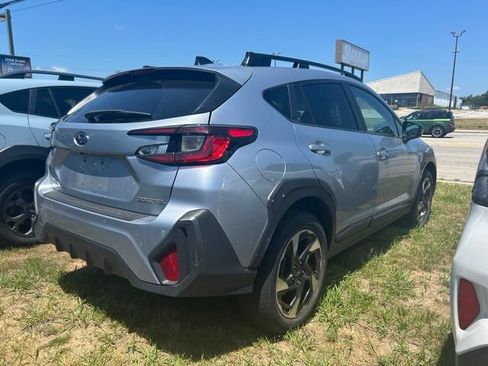Used 2024 Subaru Crosstrek 2.5i Limited AWD/4WD image 4